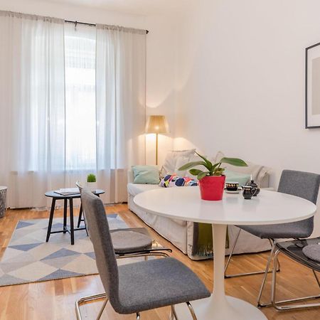 Papillon Appartement Zagreb Buitenkant foto