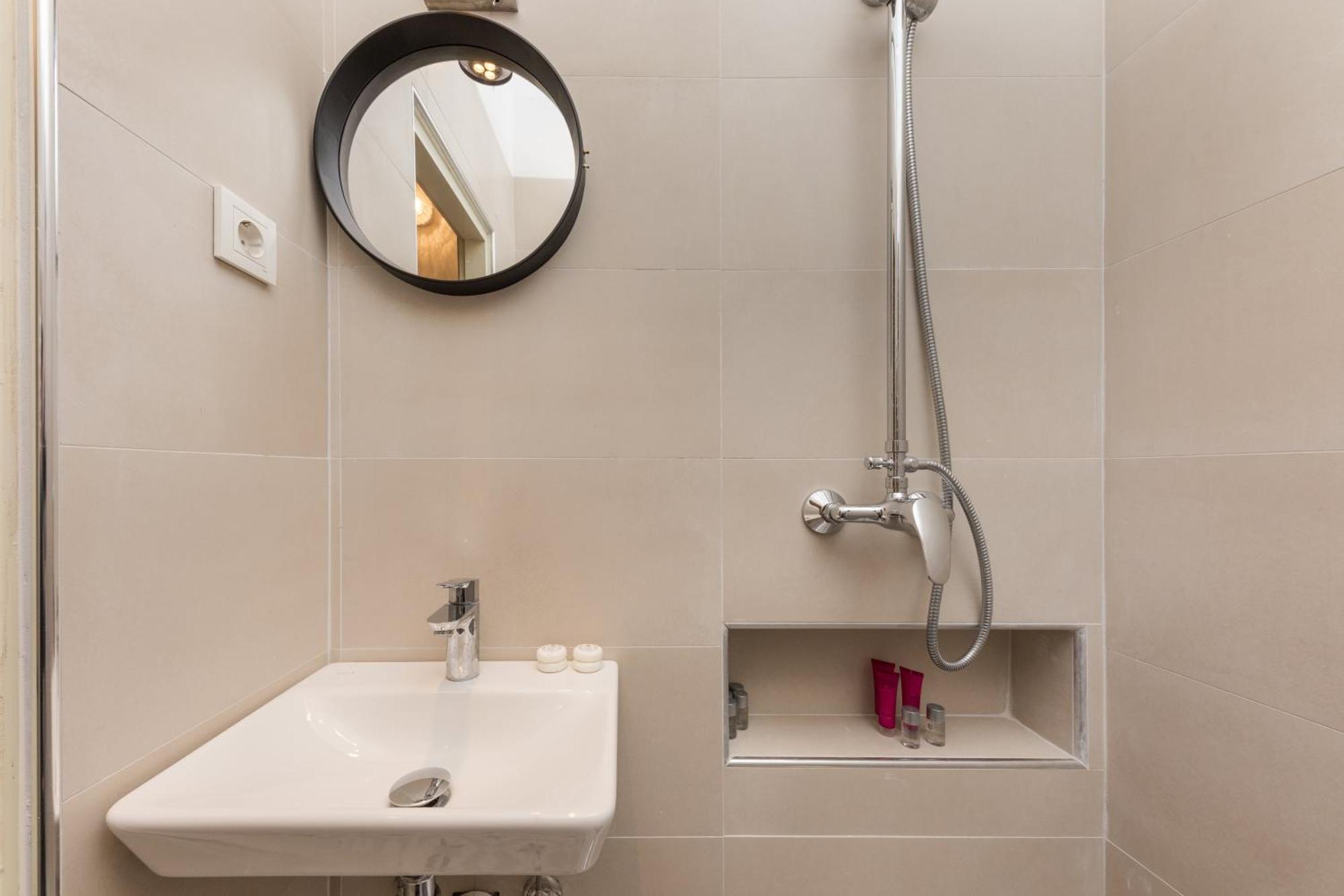 Papillon Appartement Zagreb Buitenkant foto