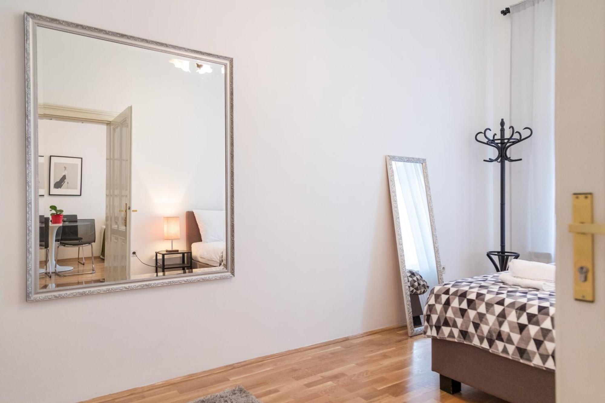Papillon Appartement Zagreb Buitenkant foto